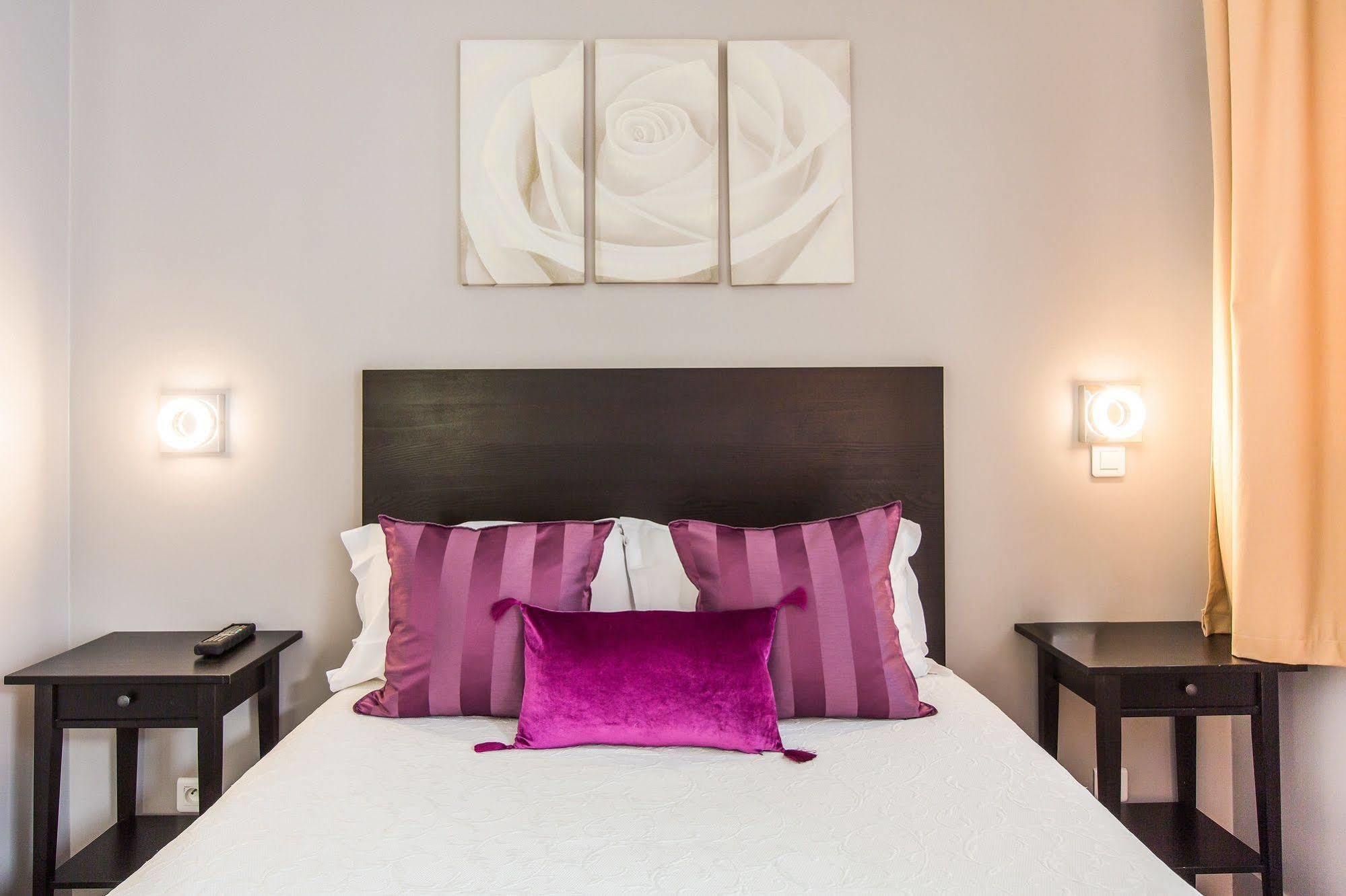 Hotel Le Figuier Ivry-sur-Seine Esterno foto